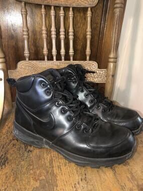 Nike Boots Mens Size 10 Black Leather Combat Work Lace Up Ankle Outdoor Grip